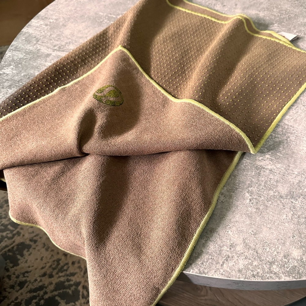 Brown Microfiber Yoga blanket/mat